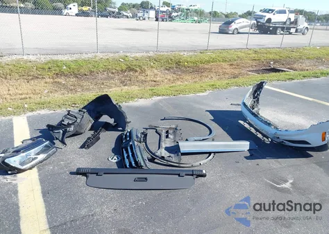 2020 Volkswagen Tiguan 2.0T Se/2.0T Se R-Line Black/2.0T Sel z USA, uszkodzony, nr VIN 3VV3B7AX4LM018256